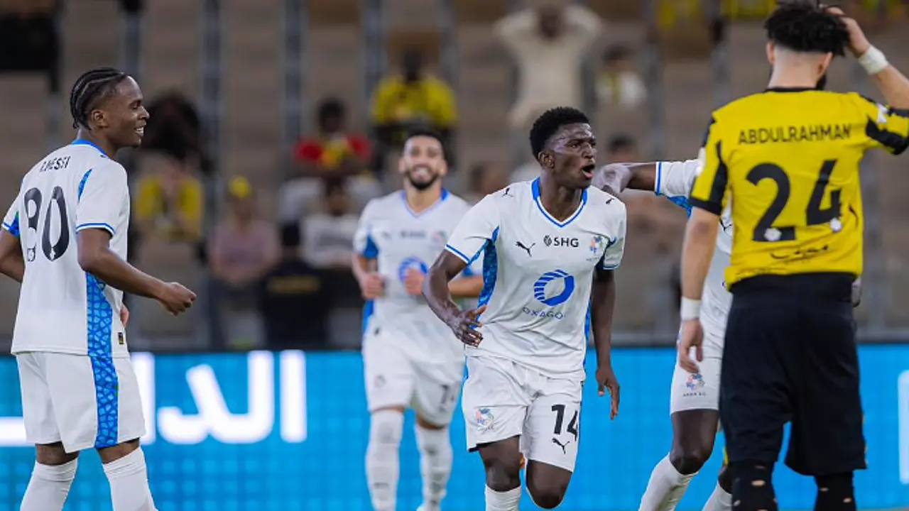 نيوم يسقط الاتحاد في ملعبه ضمن منافسات الجولة 29 من دوري روشن